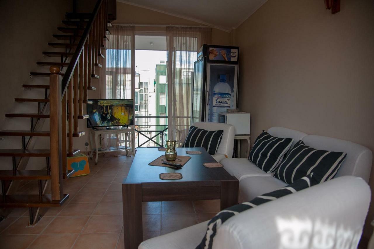 Cozy Guest House In Old Batumi Exterior photo