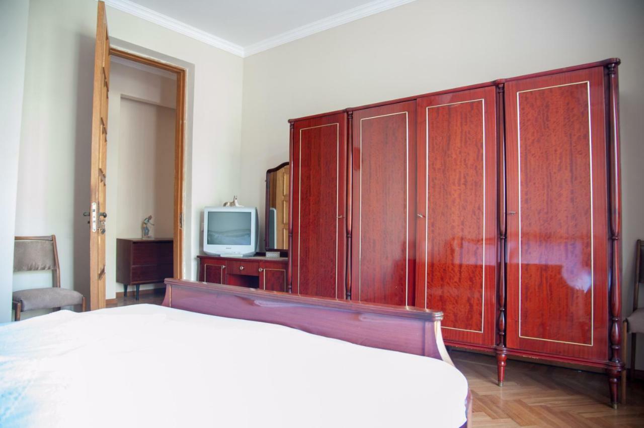 Cozy Guest House In Old Batumi Exterior photo