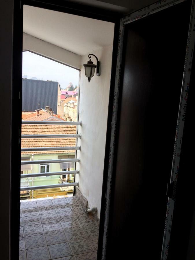 Cozy Guest House In Old Batumi Exterior photo